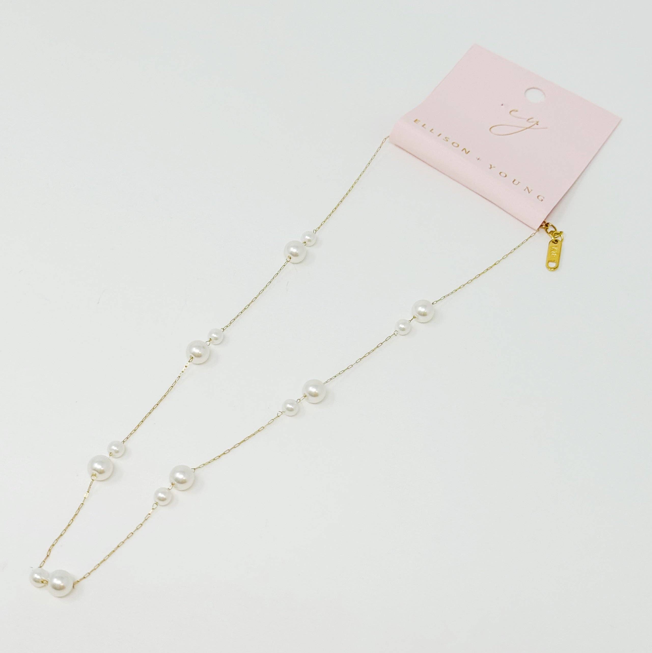 Lovely Lady Dainty Pearl Necklace